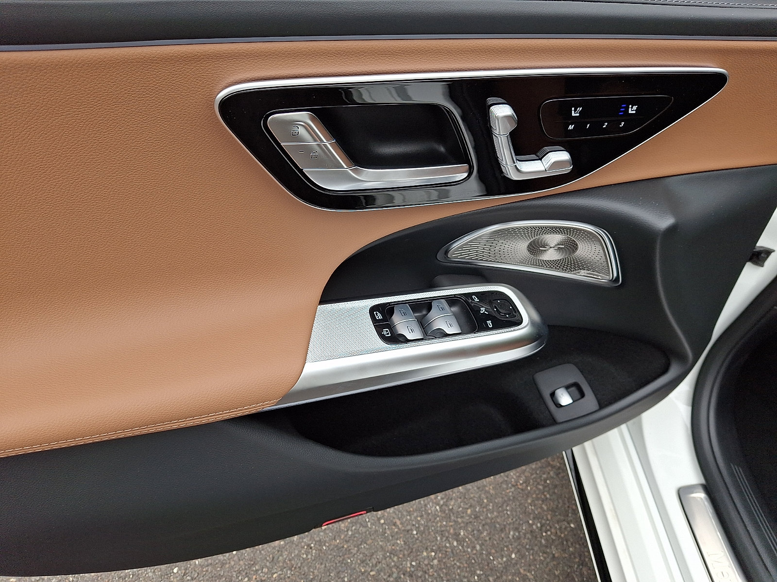 New 2026 Mercedes-Benz E 350 4MATIC Sedan image 10