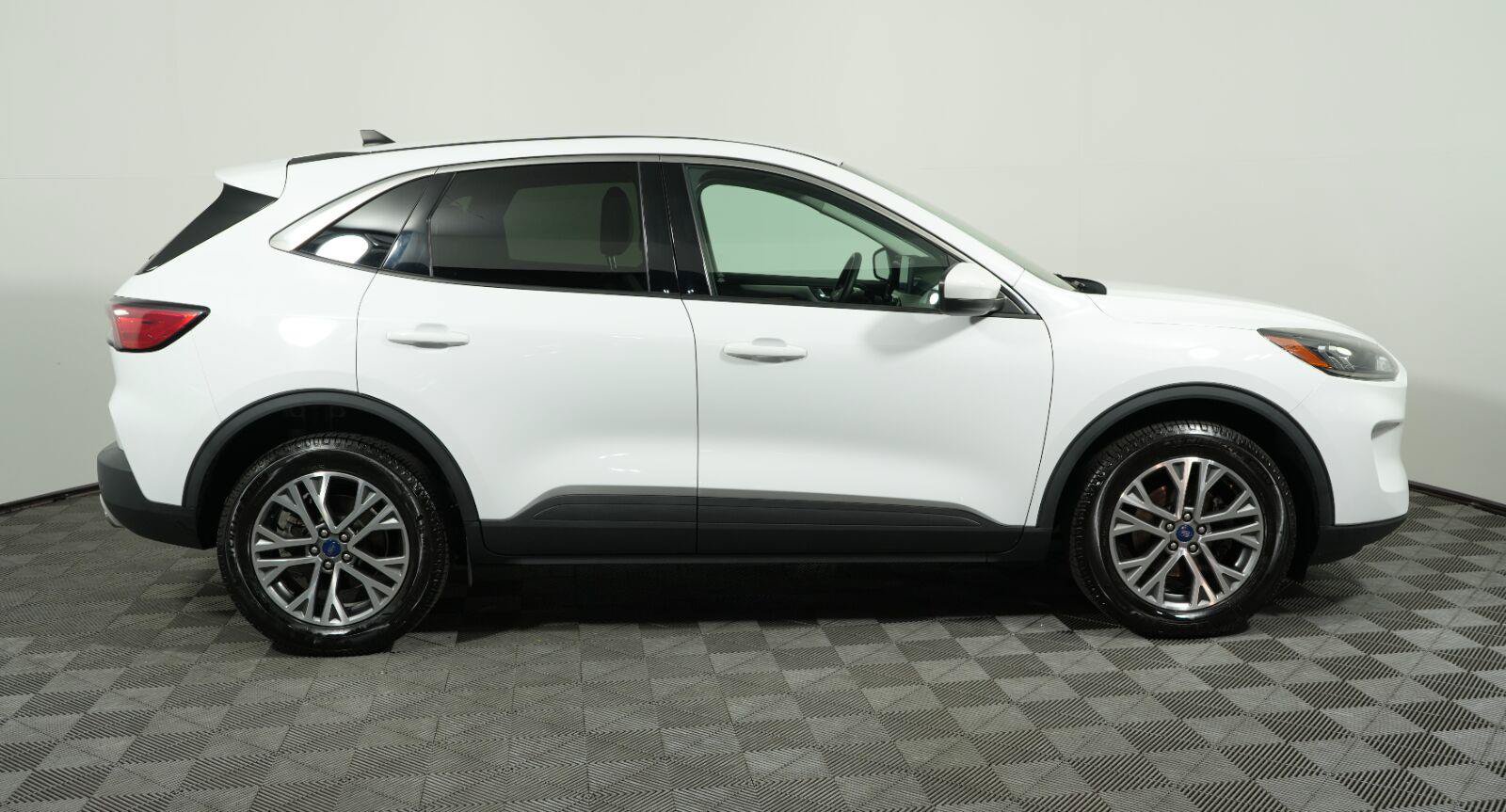 Used 2022 Ford Escape SEL AWD/4WD image 4