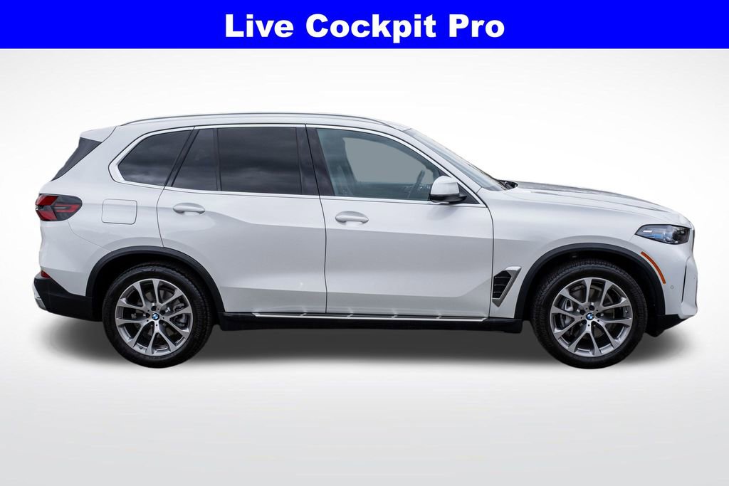 Used 2025 BMW X5 xDrive40i image 9