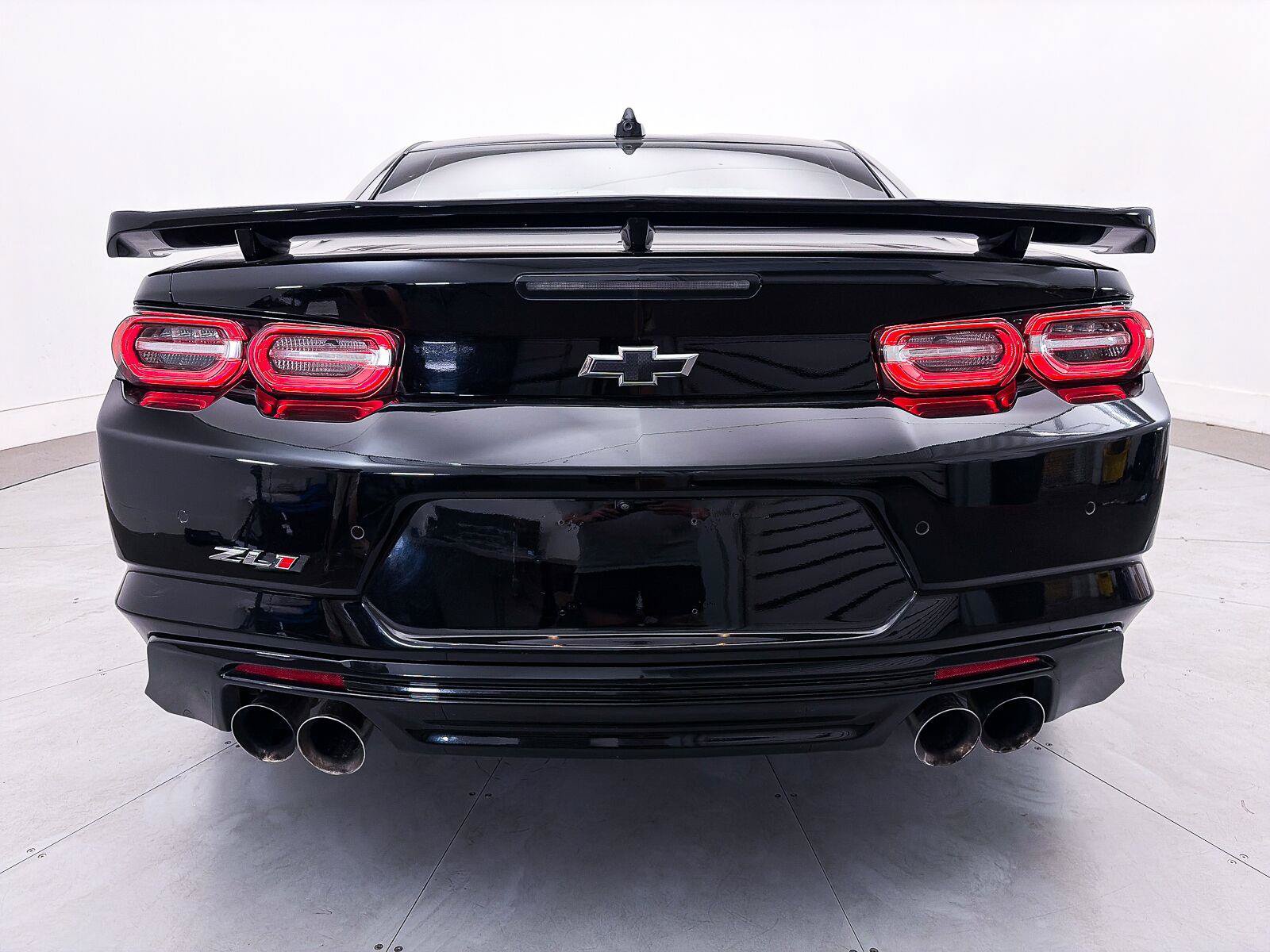 Used 2022 Chevrolet Camaro ZL1 w/ LPO, ZL1 Protection Package RWD image 19