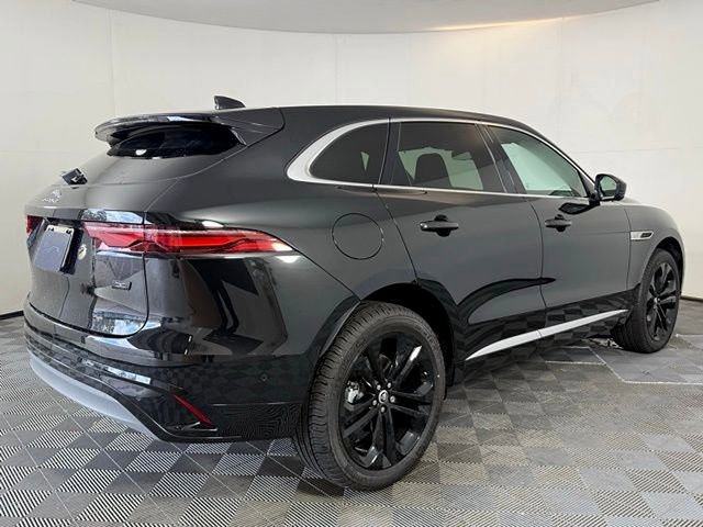 New 2026 Jaguar F-PACE R-Dynamic S image 7