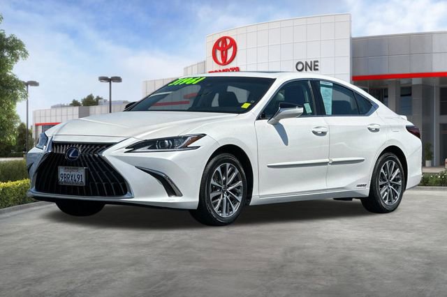 Used 2022 Lexus ES 300h w/ Accessory Package 2 FWD image 9