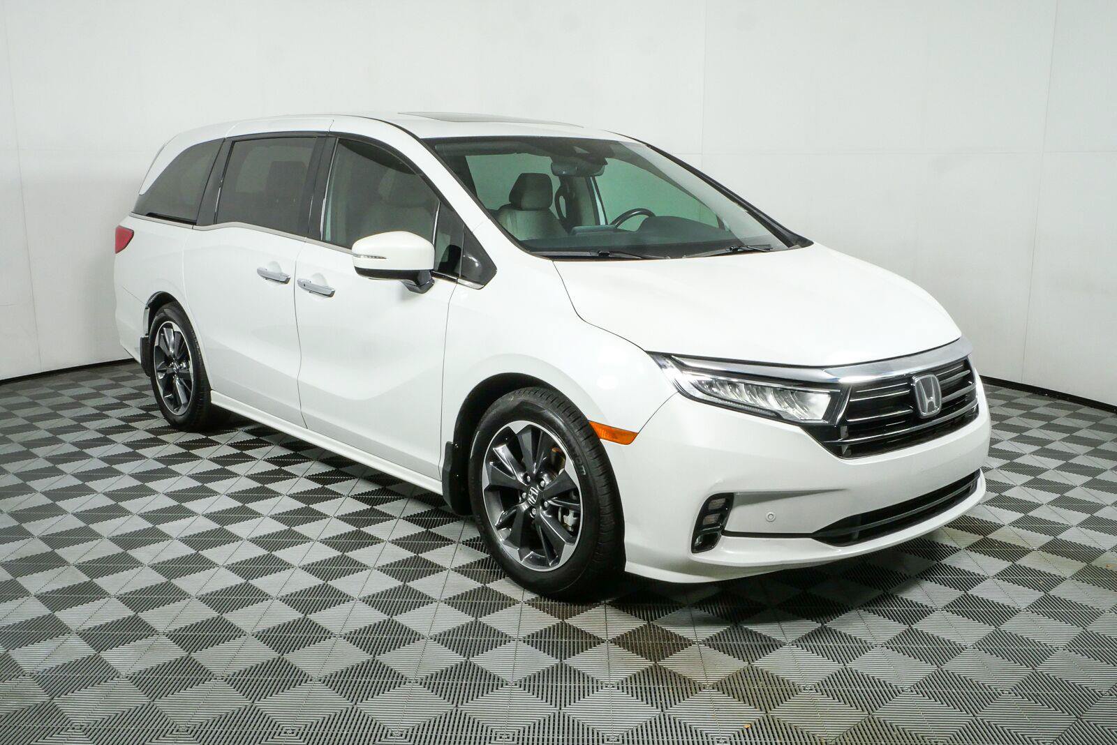 Used 2022 Honda Odyssey Elite