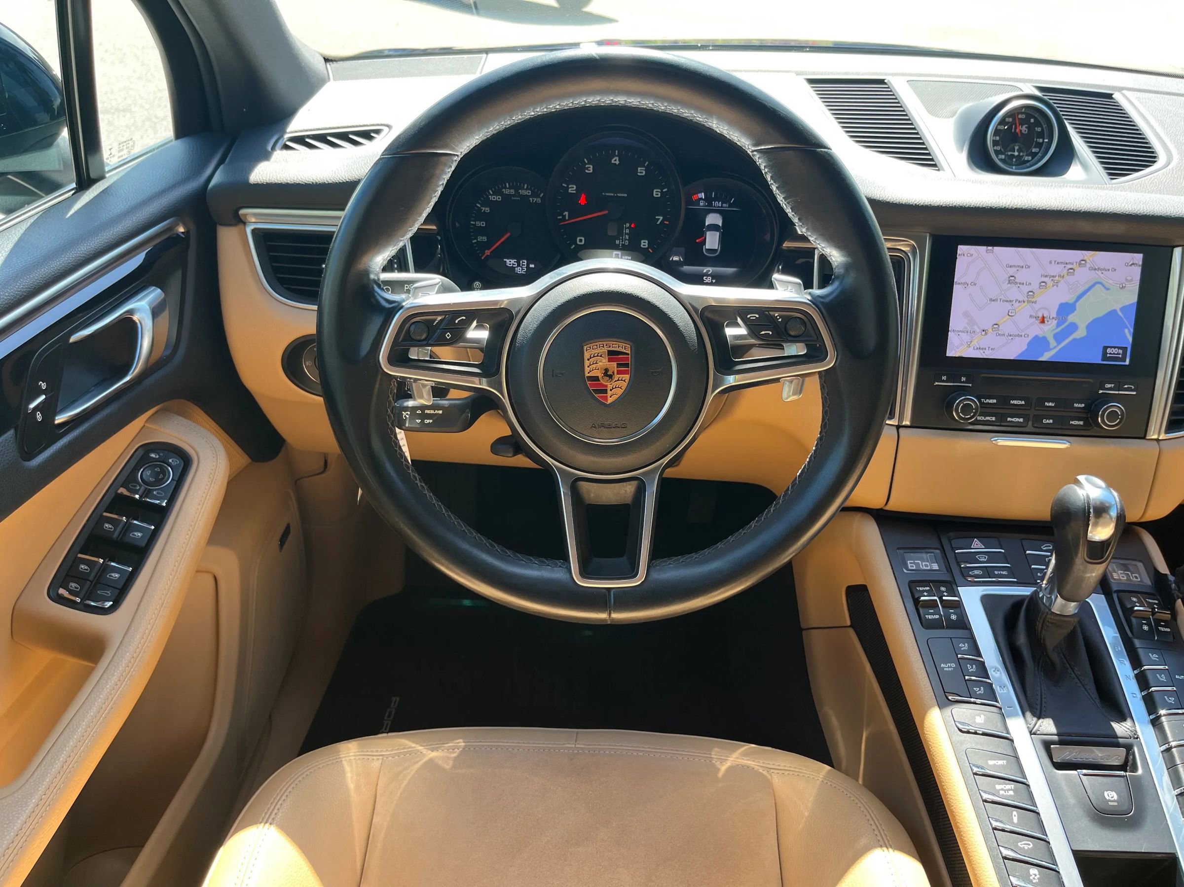 Used 2018 Porsche Macan Sport Edition image 12