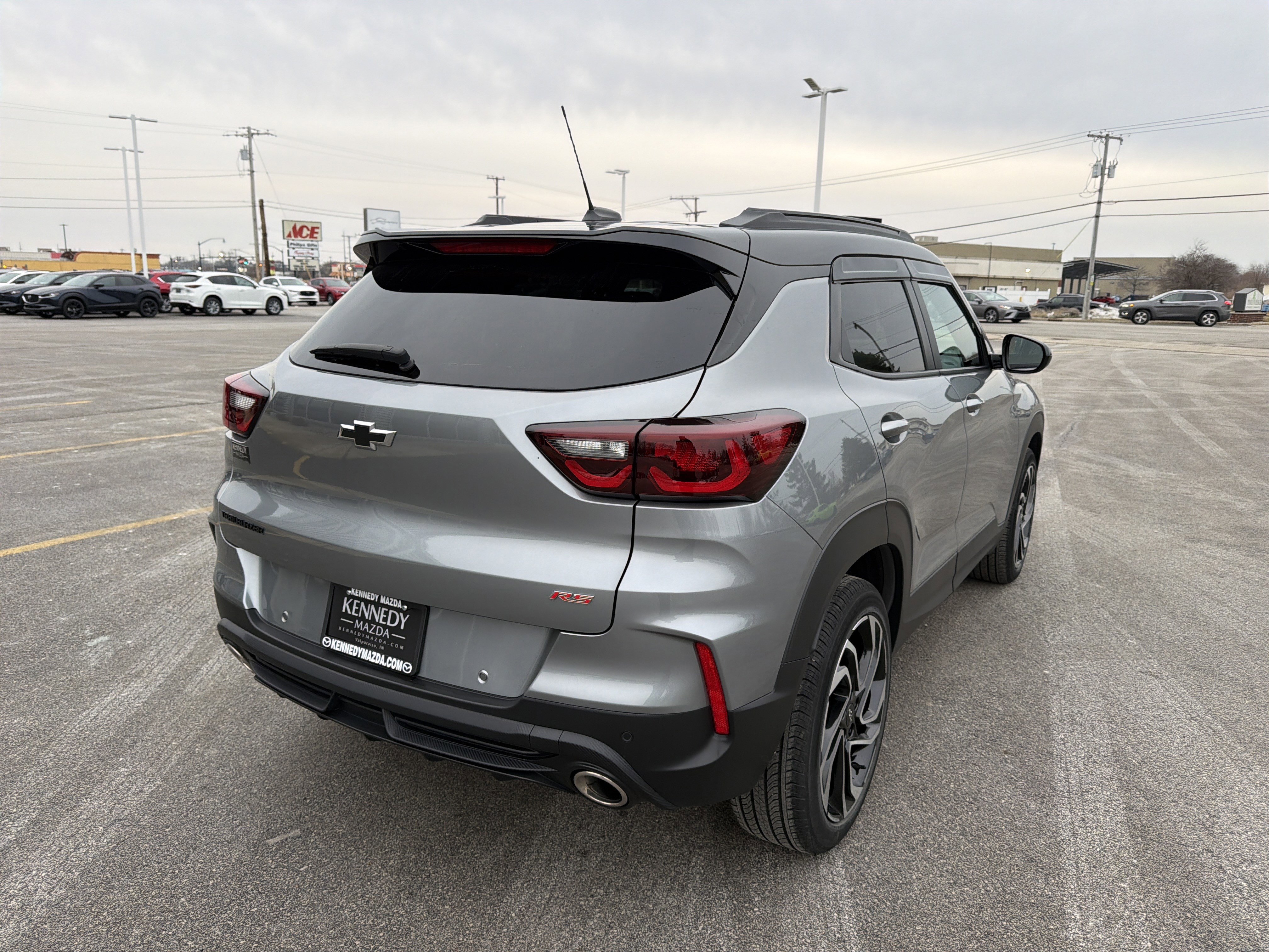 Used 2024 Chevrolet TrailBlazer RS w/ Driver Confidence Package image 2