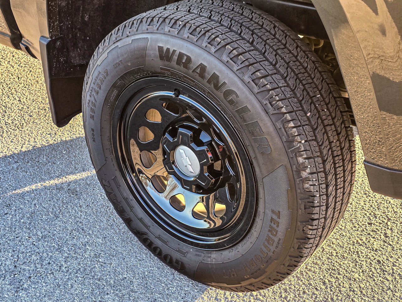 Used 2024 Chevrolet Colorado W/T image 7