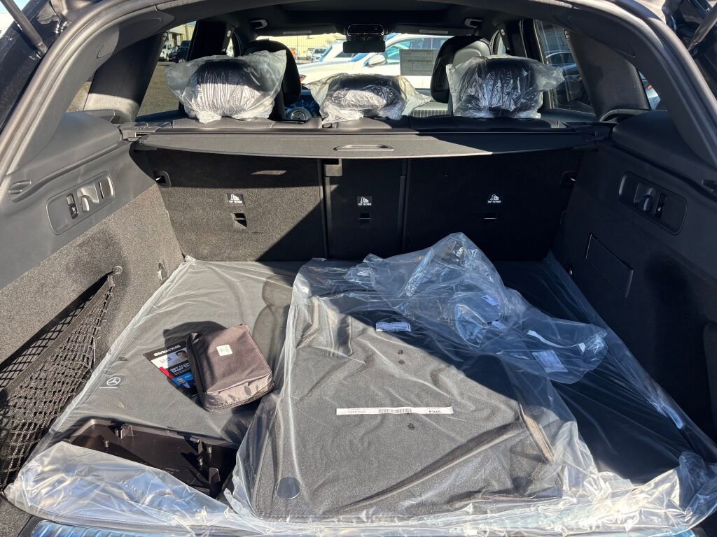 New 2026 Mercedes-Benz GLC 300 4MATIC image 13