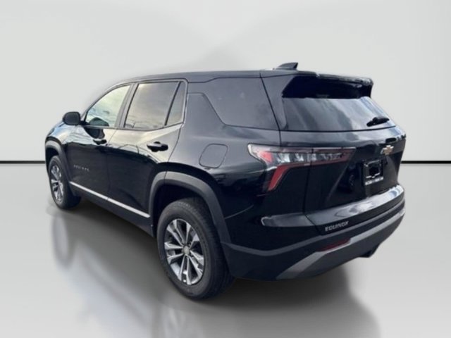 Used 2026 Chevrolet Equinox LT FWD image 3