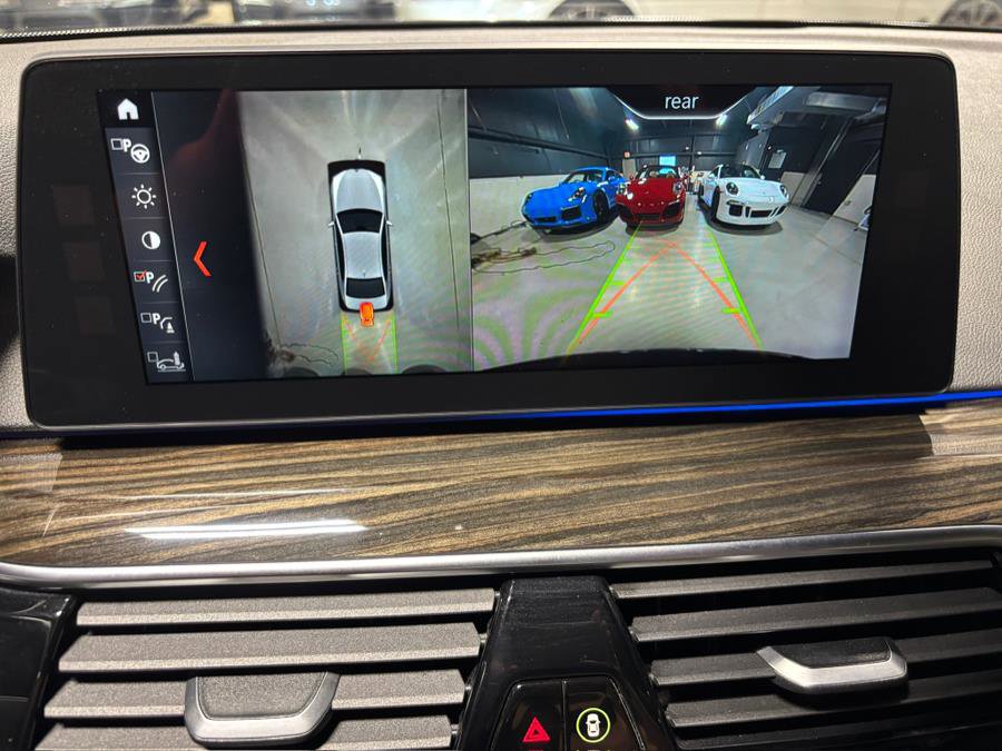 Used 2018 BMW 540i xDrive image 19