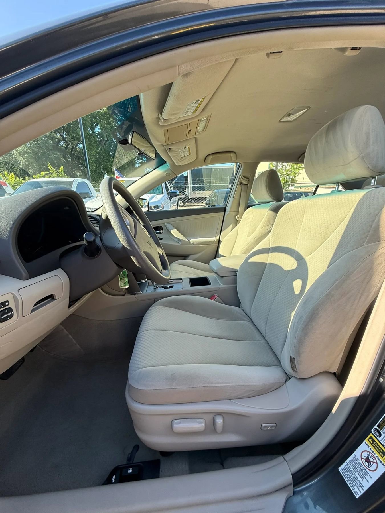 Used 2009 Toyota Camry LE FWD image 13