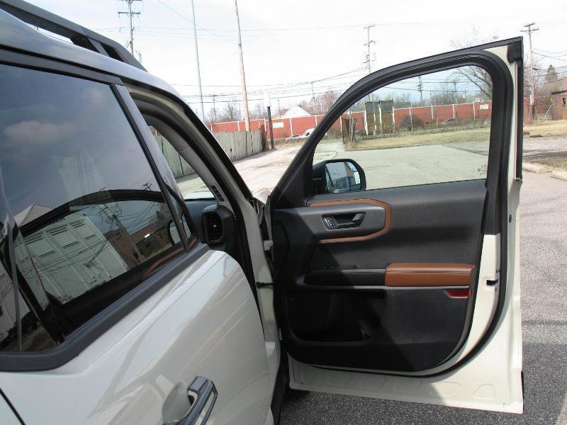 Used 2024 Ford Bronco Sport Outer Banks w/ Tech Package image 14