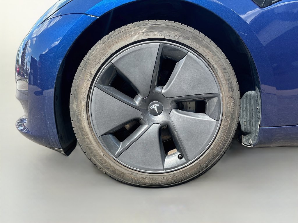 Used 2023 Tesla Model 3 Standard Range RWD image 27