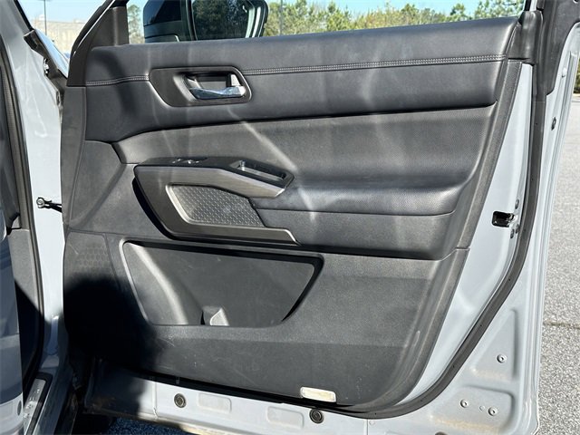 Used 2022 Nissan Pathfinder Platinum w/ Cargo Package image 15