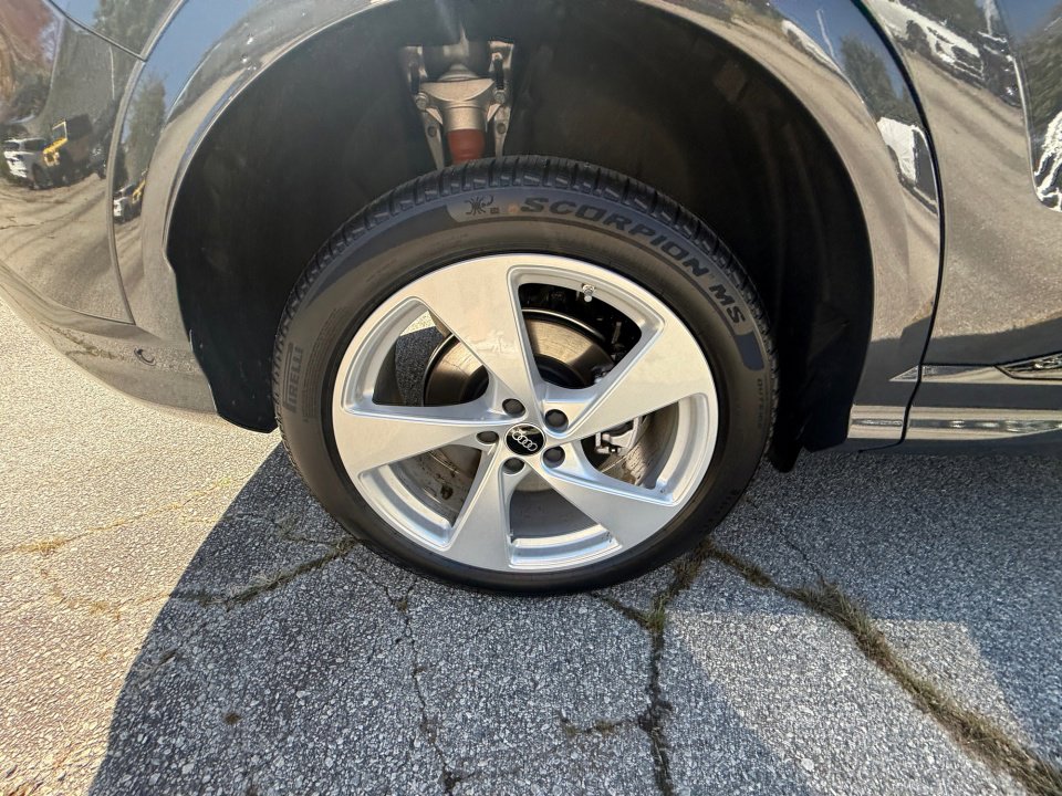 New 2025 Audi Q5 Premium Plus image 23