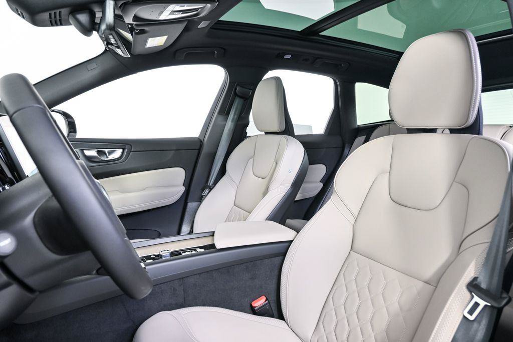 New 2026 Volvo XC60 B5 Plus w/ Protection Package Premier AWD/4WD image 5