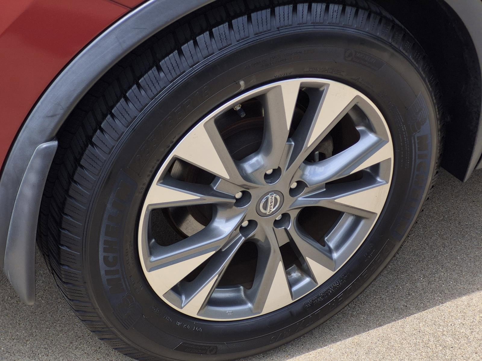 Used 2018 Nissan Murano SV FWD image 7