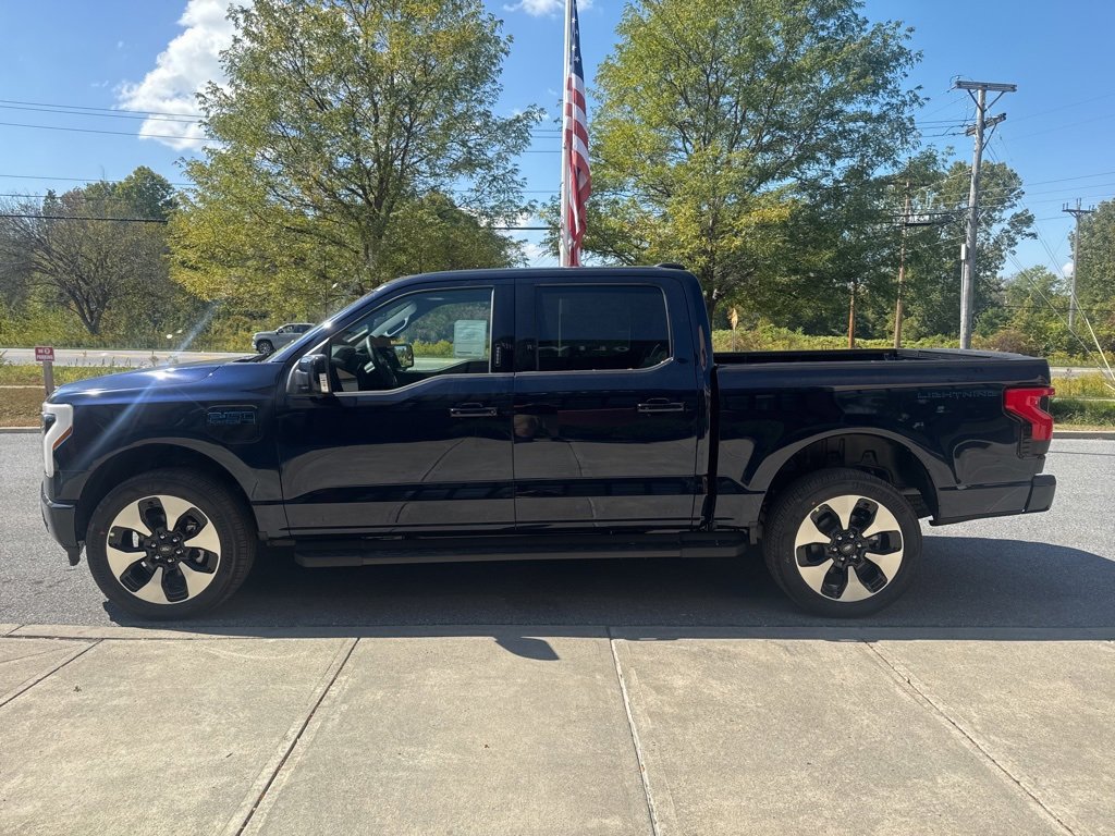 New 2025 Ford F150 Lightning Platinum image 4