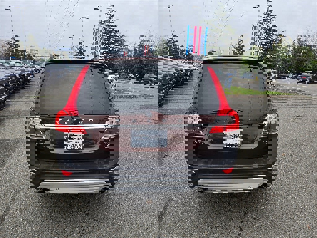 Used 2016 Volvo XC70 T5 Platinum w/ Climate Package image 6