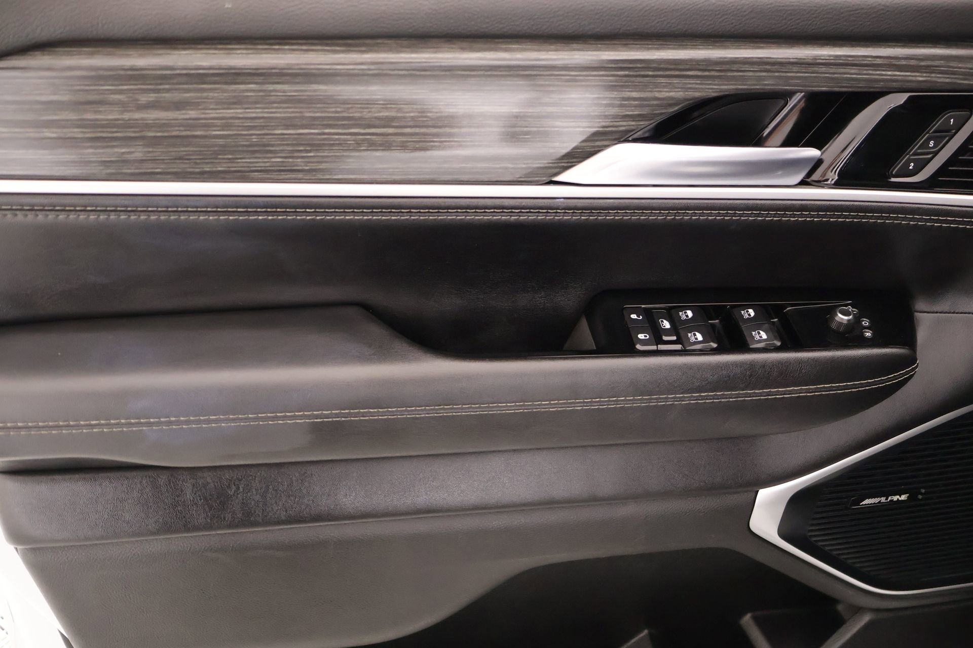 Used 2023 Jeep Wagoneer Series II image 17