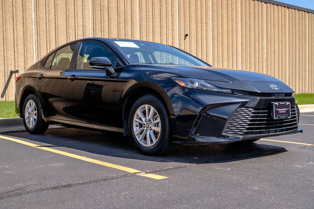Used 2025 Toyota Camry LE w/ Convenience Package AWD/4WD image 2