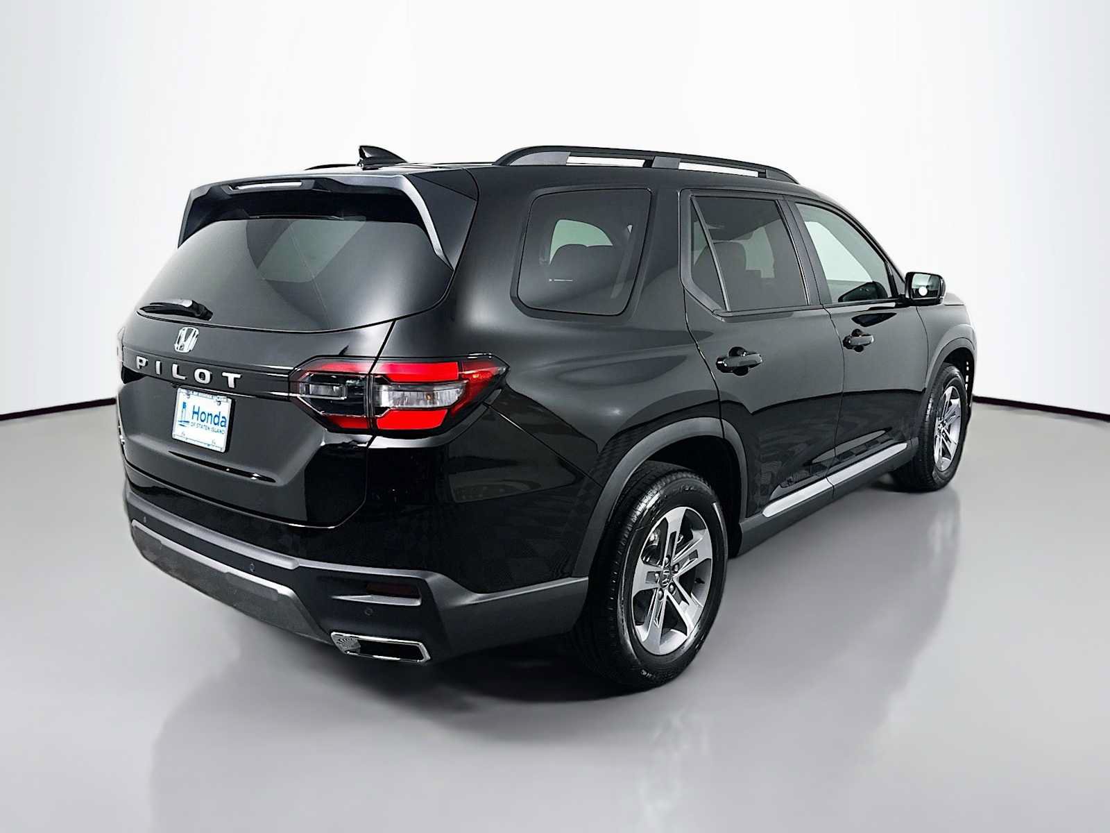 Certified 2026 Honda Pilot EX-L image 7