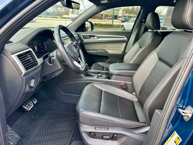 Certified 2023 Volkswagen Atlas Cross Sport SEL R-Line image 12