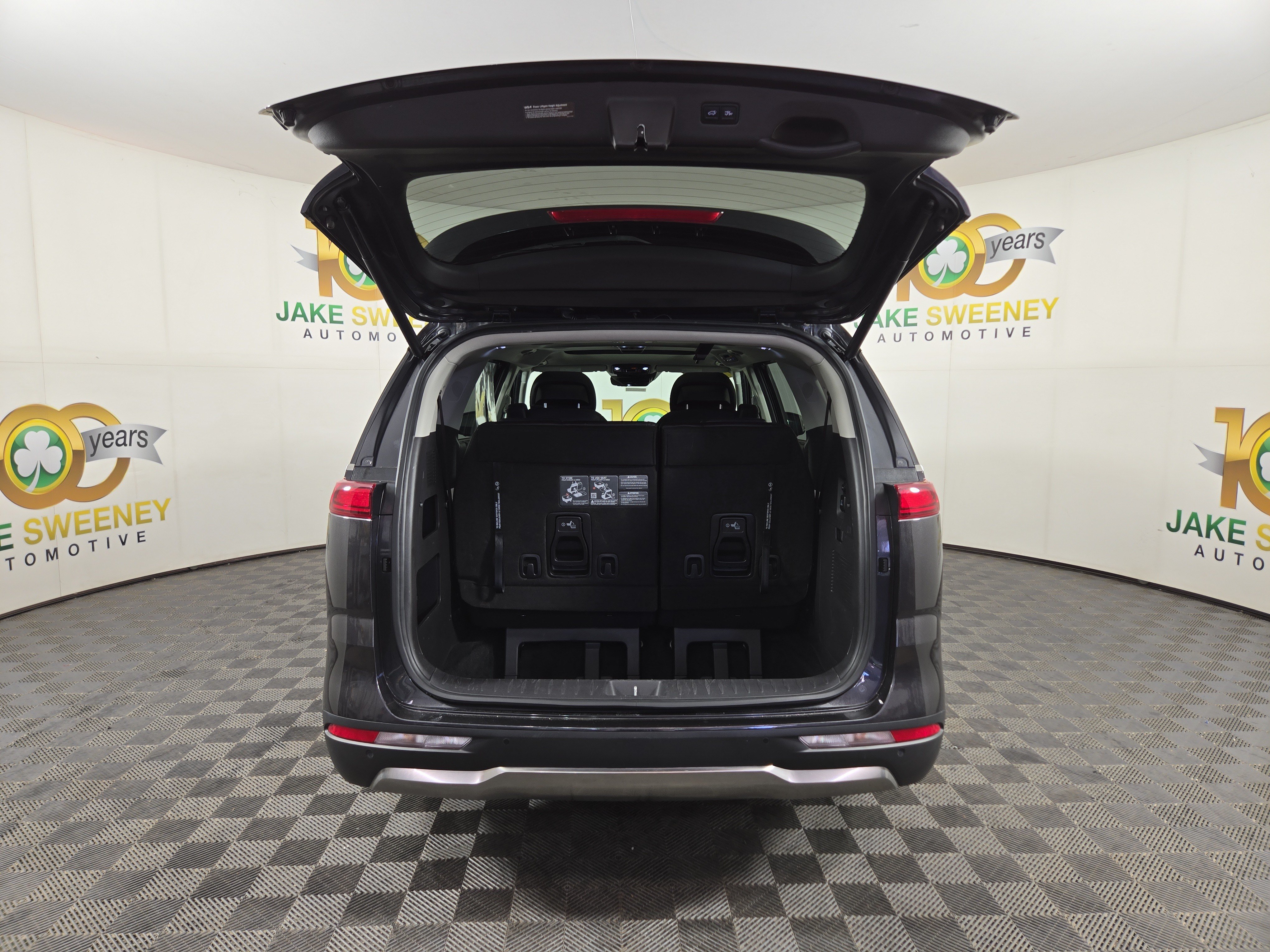 Used 2024 Kia Carnival SX Prestige FWD image 36