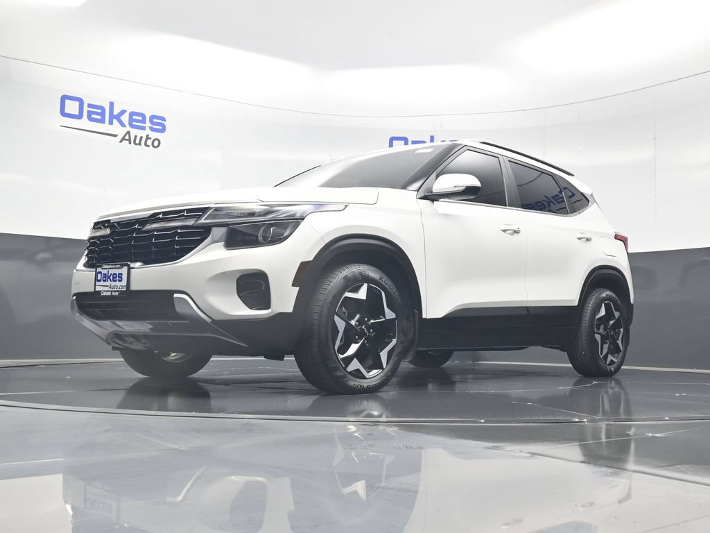 Used 2024 Kia Seltos EX AWD/4WD image 40