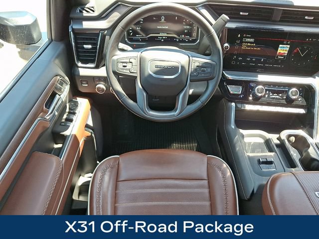 Used 2025 GMC Sierra 2500 Denali Ultimate AWD/4WD image 3