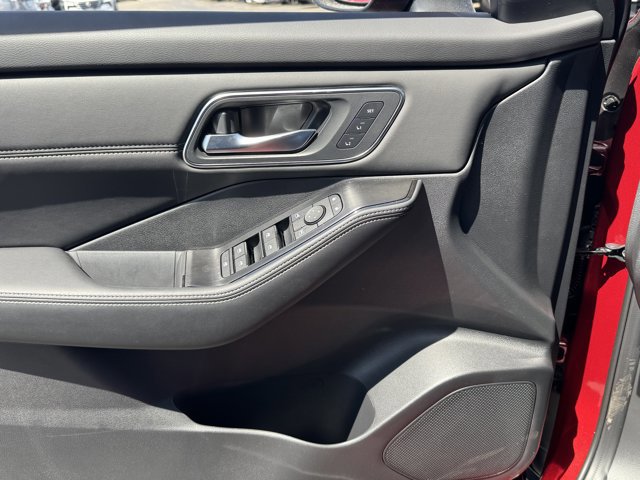 New 2026 Nissan Rogue SV AWD/4WD image 10