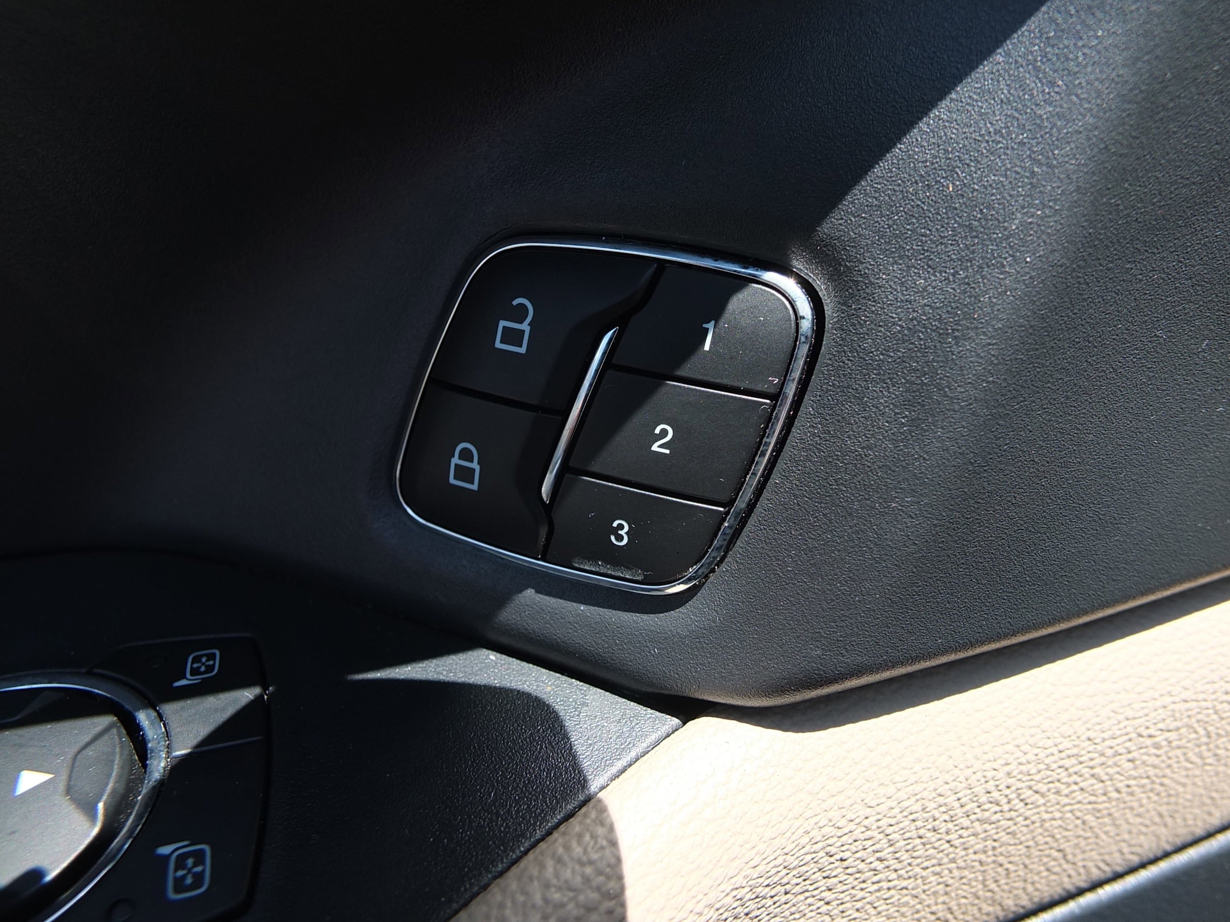 Used 2024 Ford Expedition Limited RWD image 21