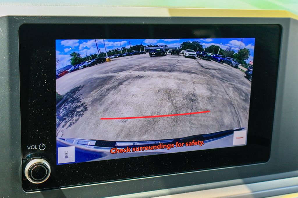 Used 2024 Toyota Tacoma SR5 RWD image 4