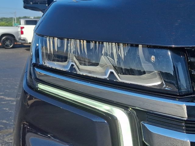 Used 2022 Chevrolet Tahoe LT w/ Luxury Package AWD/4WD image 9
