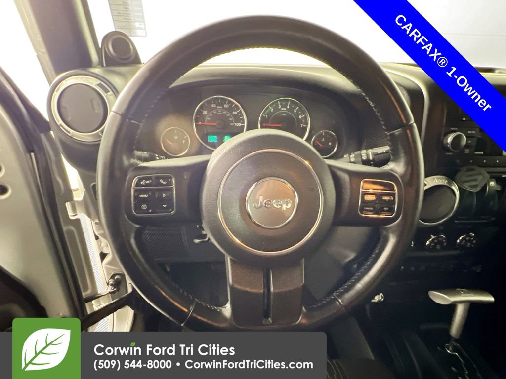 Used 2012 Jeep Wrangler Rubicon w/ PWR Convenience Group AWD/4WD image 7