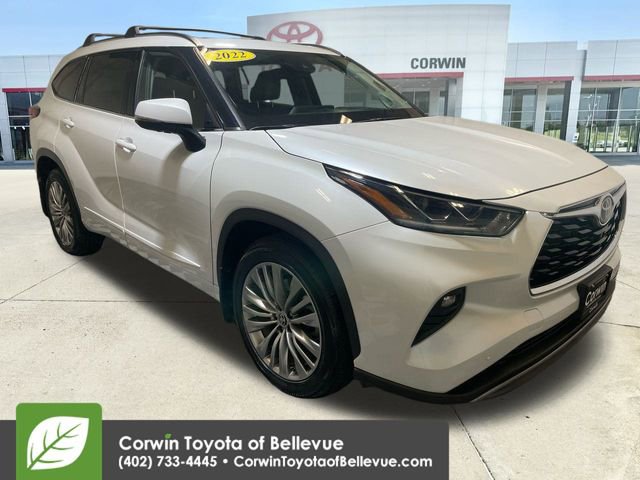 Used 2022 Toyota Highlander Platinum image 1