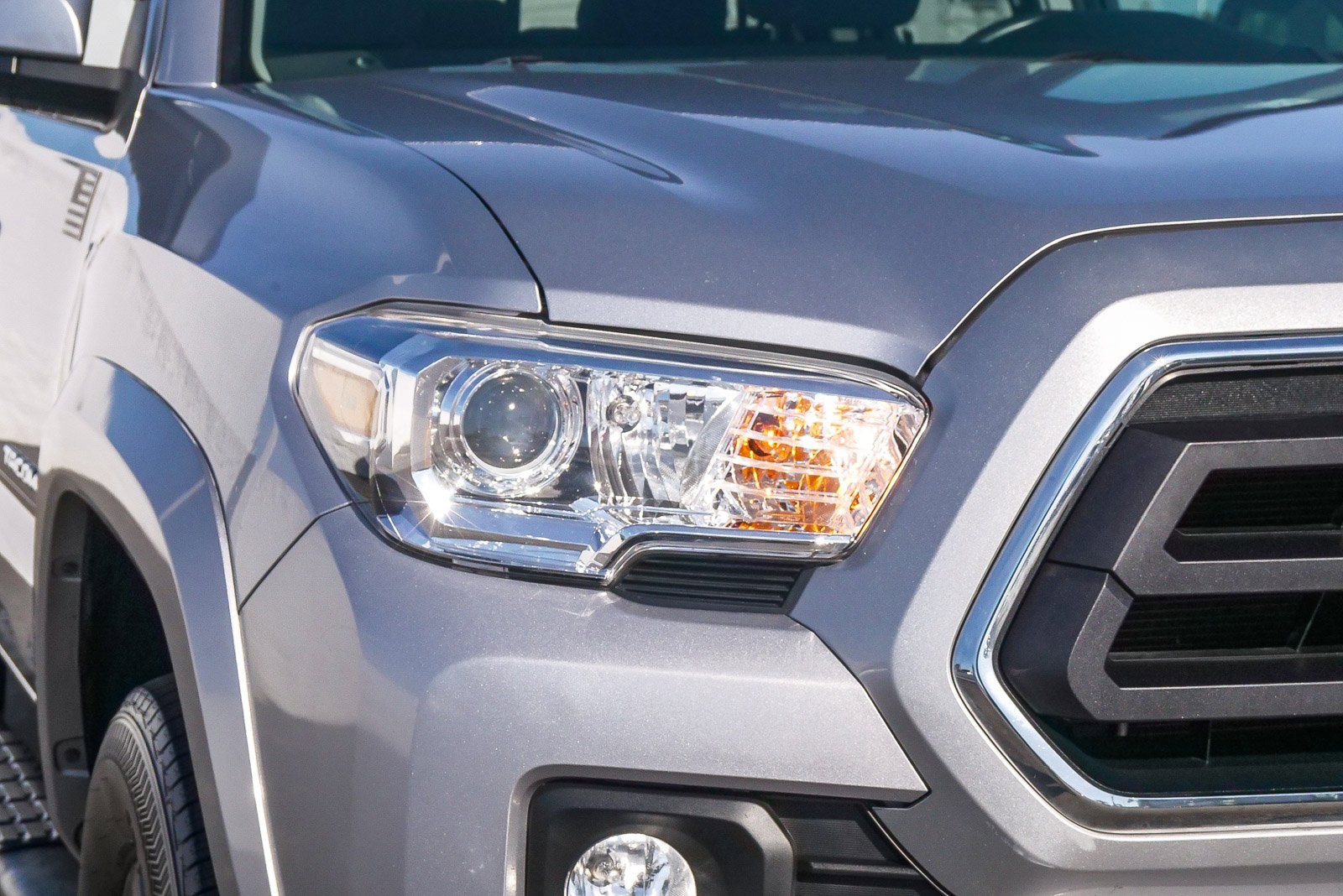 Used 2020 Toyota Tacoma SR5 image 4