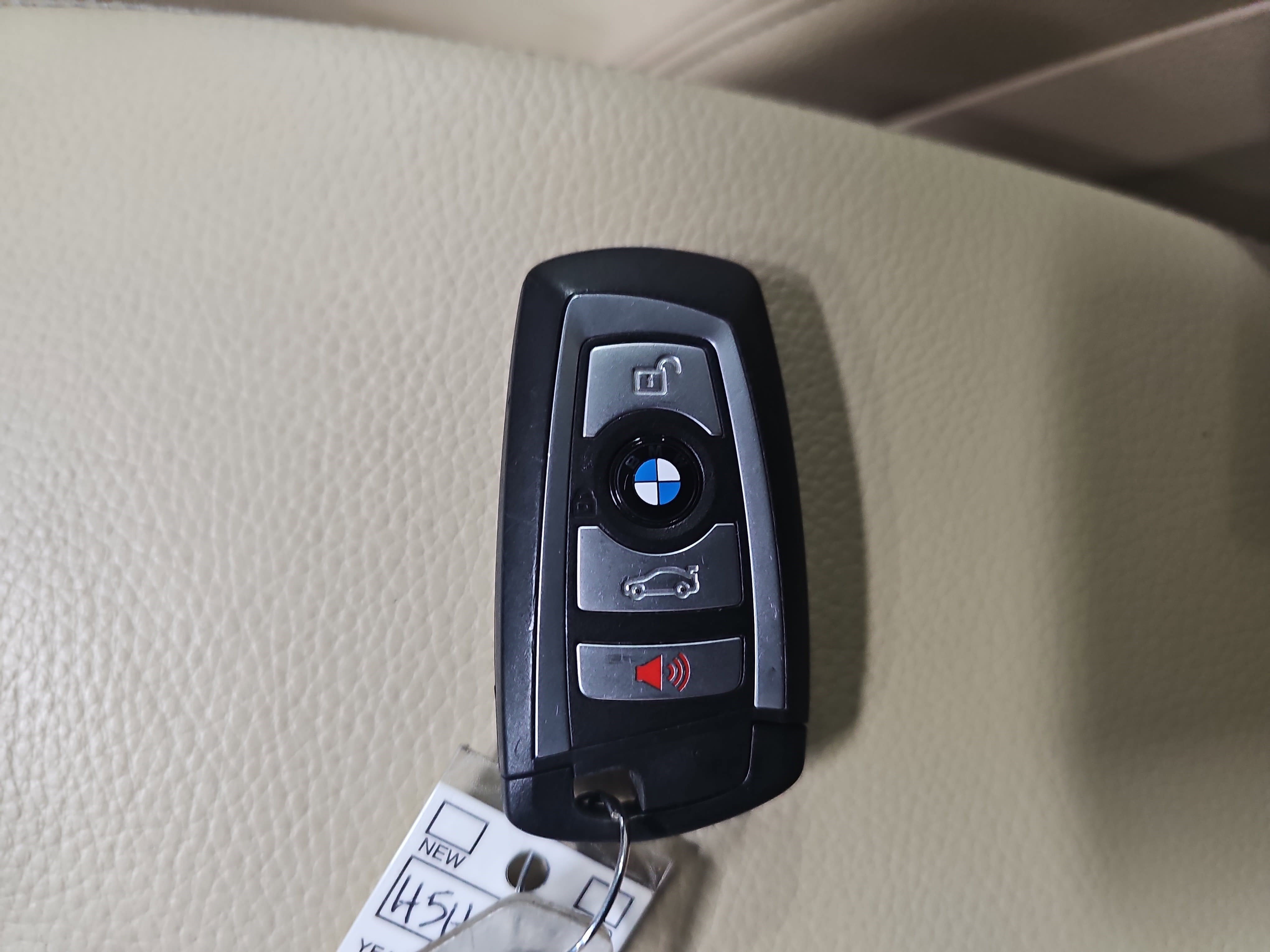 Used 2017 BMW 430i Convertible image 33