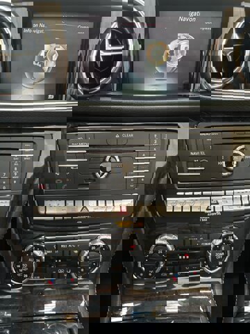 Used 2017 Mercedes-Benz SL 550 image 27