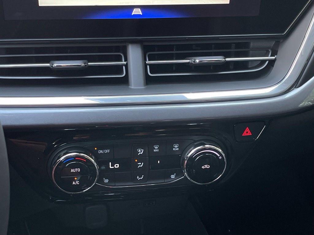 New 2026 Chevrolet Trax ACTIV w/ Driver Confidence Package FWD image 19