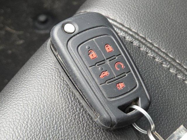 Used 2018 Chevrolet Impala LT FWD image 21