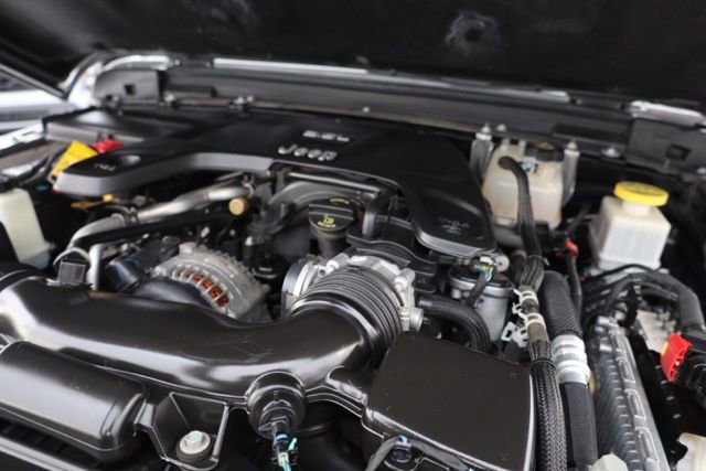 Used 2021 Jeep Gladiator Willys image 36