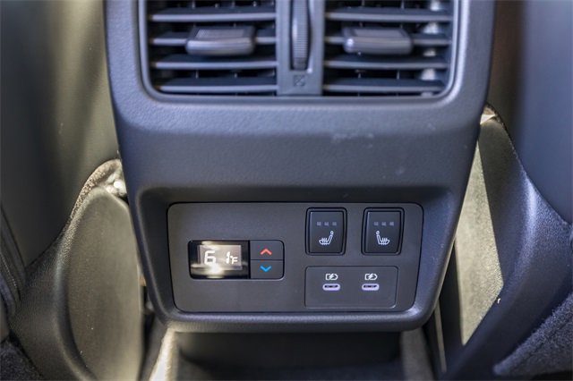 New 2026 Nissan Rogue Platinum w/ Platinum Premium Package image 17
