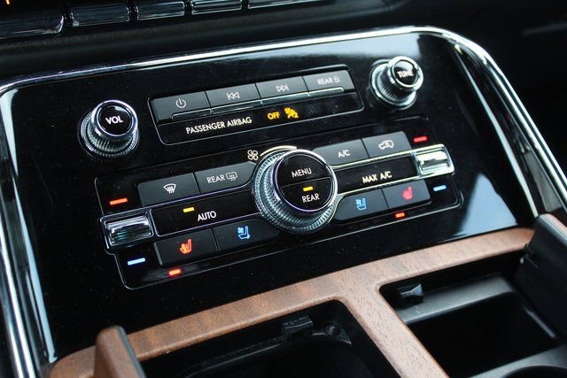 Used 2023 Lincoln Navigator L Black Label image 28