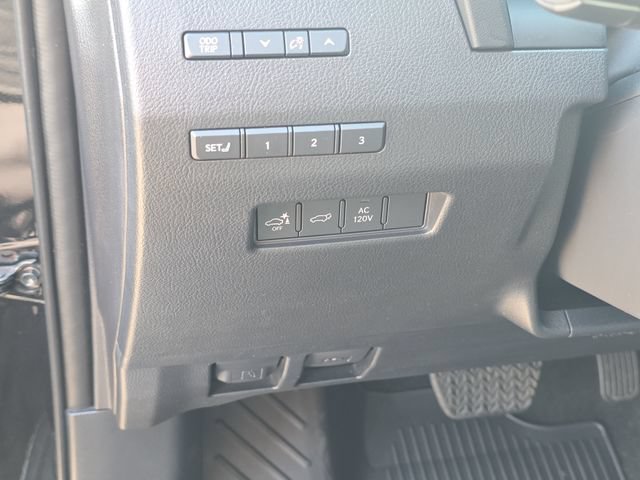 Used 2024 Lexus GX 550 w/ Accessory Package (2T) AWD/4WD image 30
