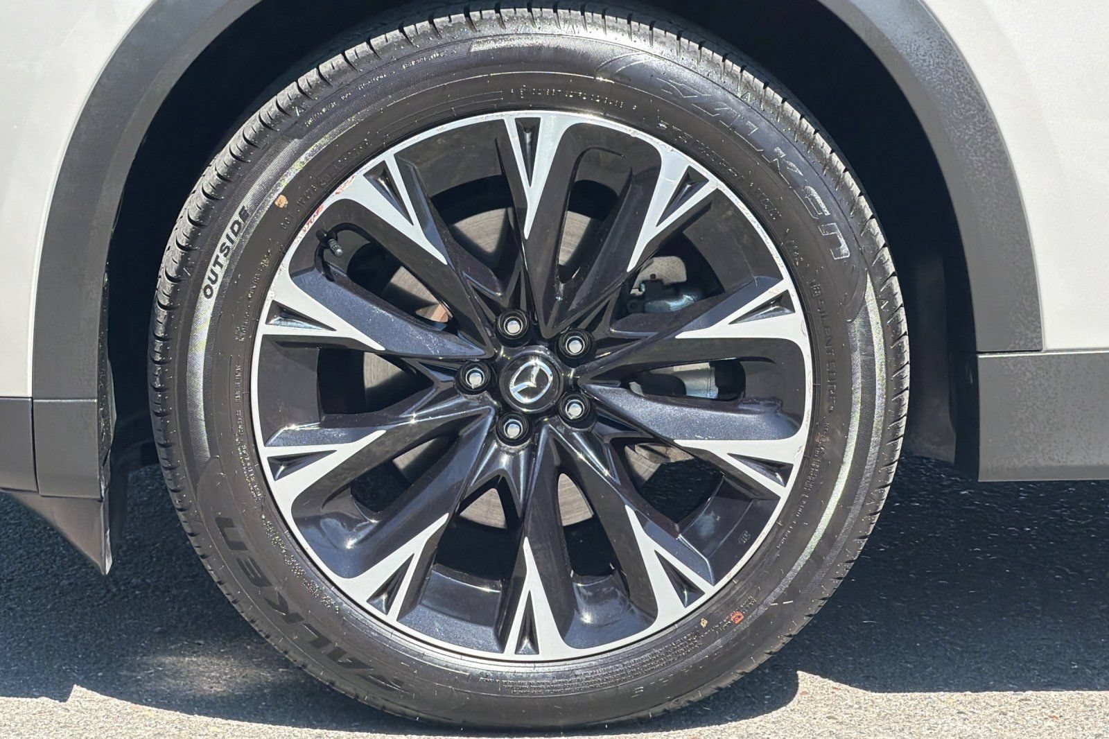 Certified 2024 MAZDA CX-90 Plug-In Hybrid w/ Premium Plus AWD/4WD image 27