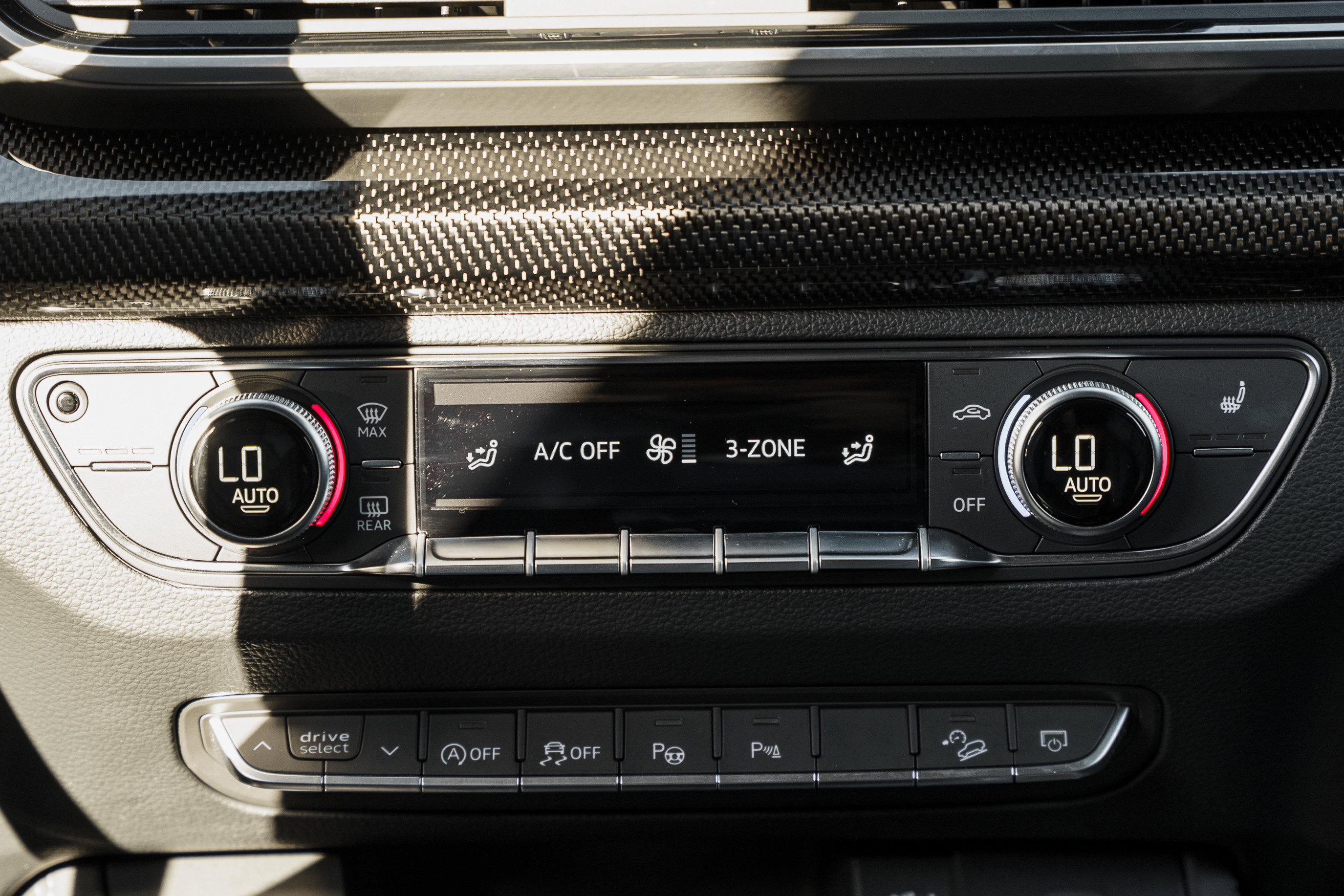 Used 2024 Audi SQ5 Prestige w/ Prestige Package image 12