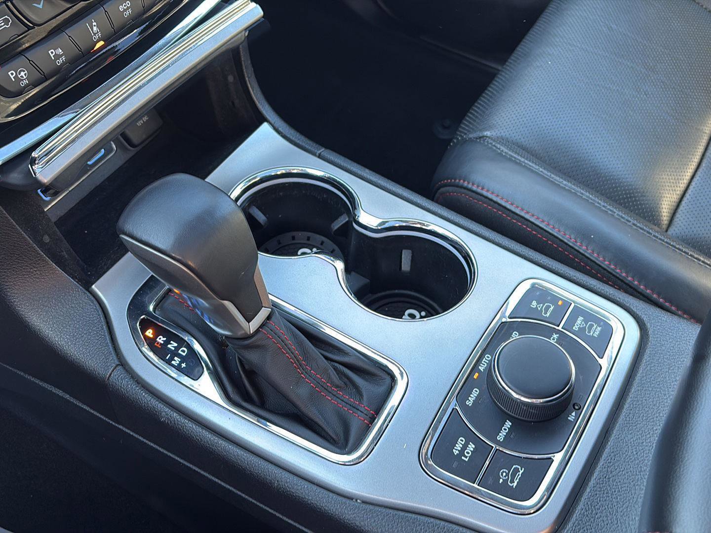 Used 2019 Jeep Grand Cherokee Trailhawk w/ Trailhawk Luxury Group image 26