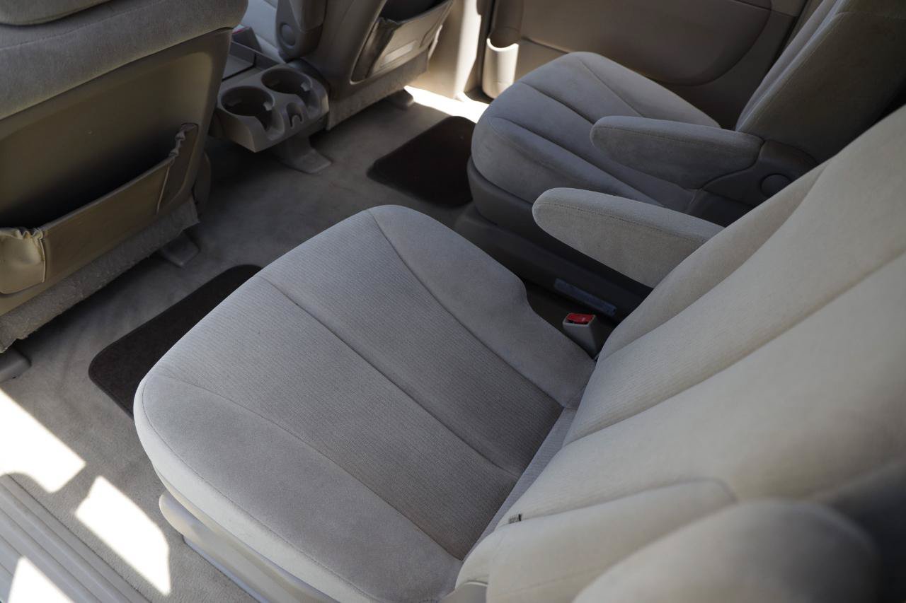 Used 2006 Kia Sedona EX FWD image 10