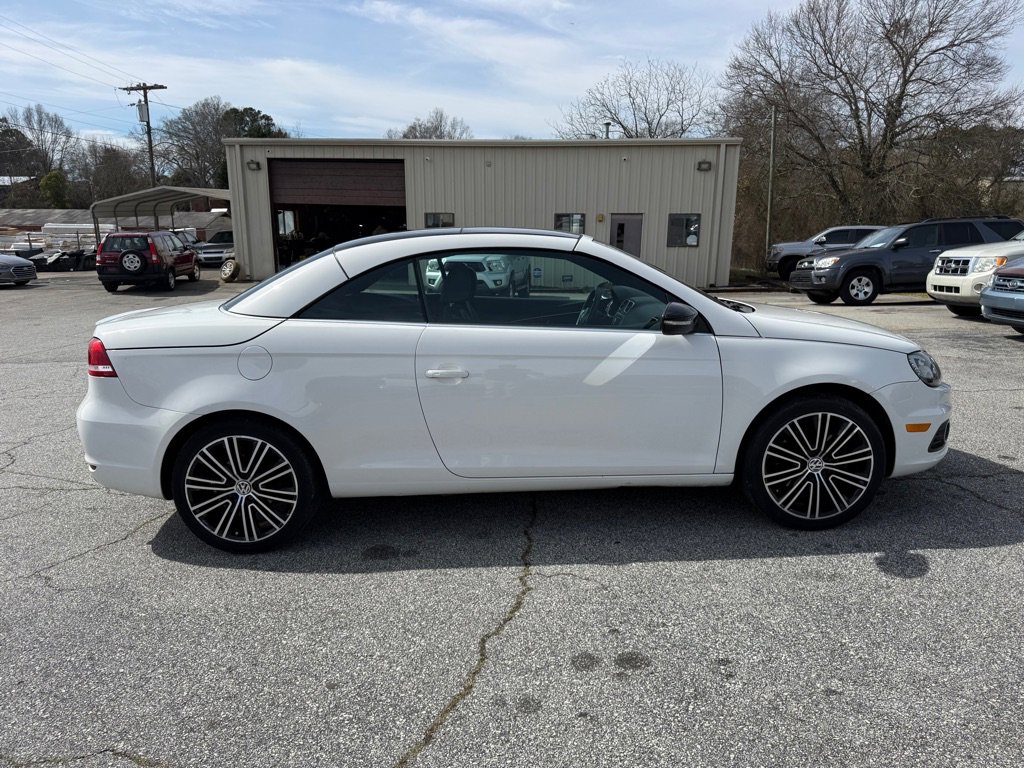 Used 2014 Volkswagen Eos image 8
