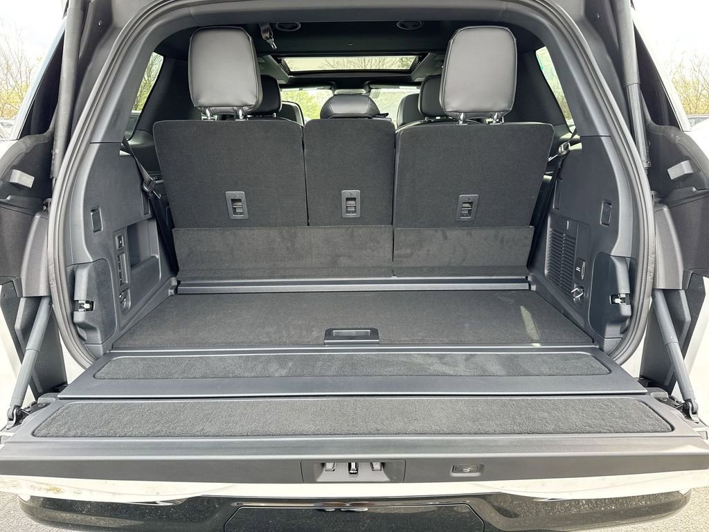 New 2026 Lincoln Navigator Reserve w/ Jet Appearance Package AWD/4WD image 26